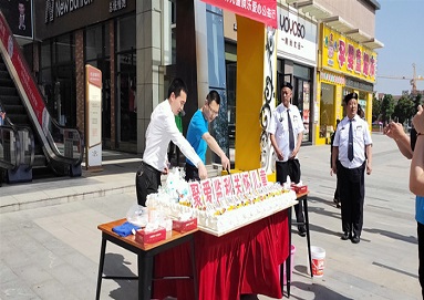 走進(jìn)特殊教育學(xué)校，為孩子們打造快樂時(shí)光 　
